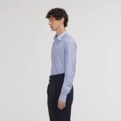 HAST Chemise cintrée en popeline faux-uni à fines rayures bleues><noscript><img width=