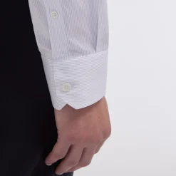 HAST Chemise cintrée en twill double retors à fines rayures es><noscript><img width=