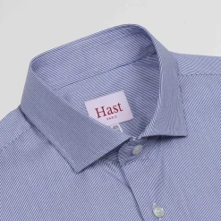 HAST Chemise cintrée en twill double retors à fines rayures bleu marine><noscript><img width=
