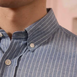 HAST Chemise en coton bleue à rayures><noscript><img width=