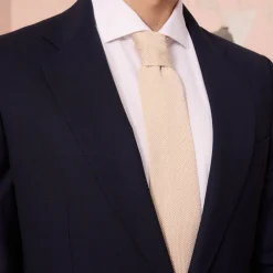 HAST Cravate en maille de coton écrue> Cravates