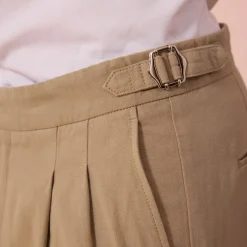 HAST Pantalon à double plis en coton et lin> Pantalons