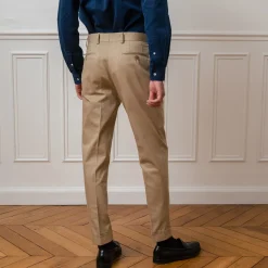 HAST Pantalon à pince en coton beige><noscript><img width=